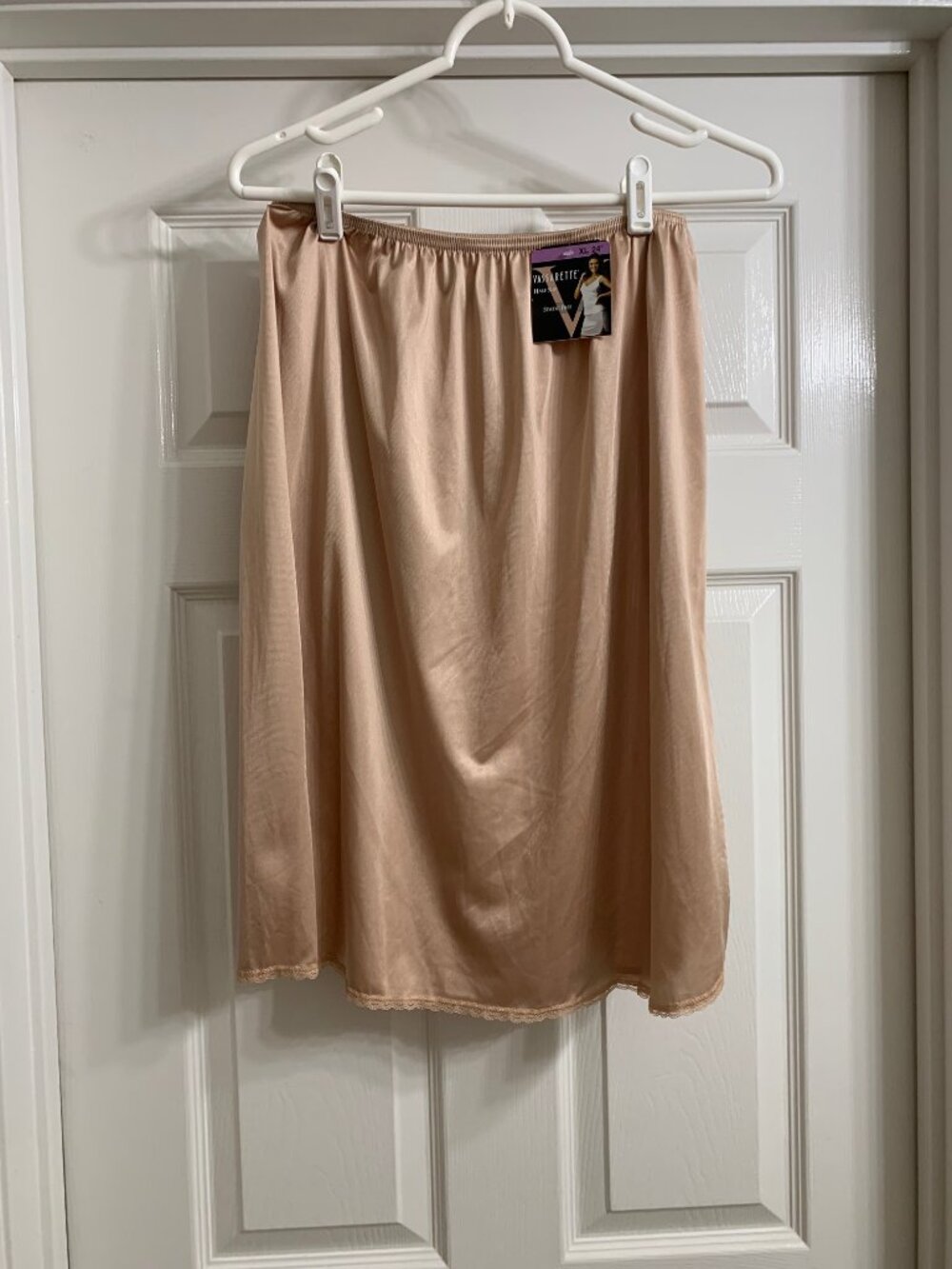Vassarette Brand Women's Beige Color Half Slip, Size XL (NWT)